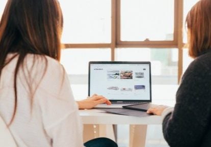 How to Retain and Engage E-Commerce Customers: Techniques for Personalization, Communication and Rewards