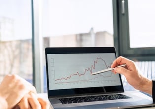 Quels bénéfices à passer par un gestionnaire de flux pour ma période de soldes ? - Blog Shoppingfeed